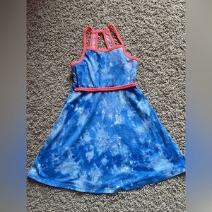 Girls Pink Violet summer dress, blue tie-dye with pink trim.
Size XS (4–5)